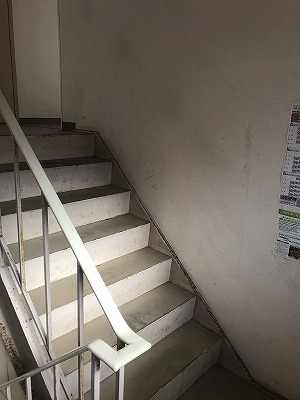 アパート階段塗装工事をされた　新潟市中央区T様　リフォーム